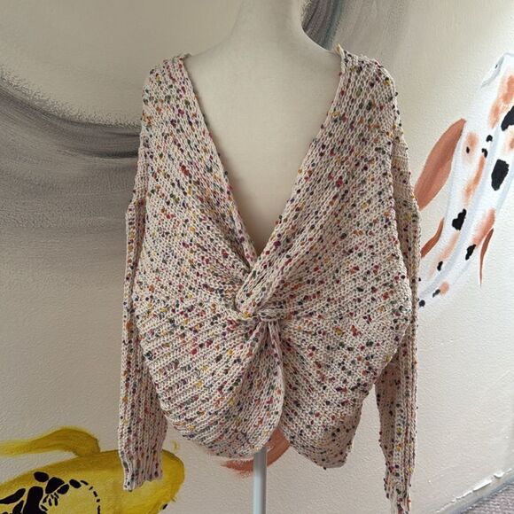 Main strip oversize sweater.  Off the shoulder.  Size Small. Twist back. - Picture 3 of 5